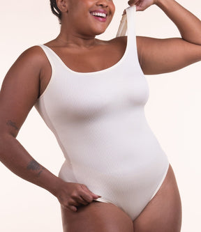 Body Shaper – Body moldeador acanalado con abertura higiénica