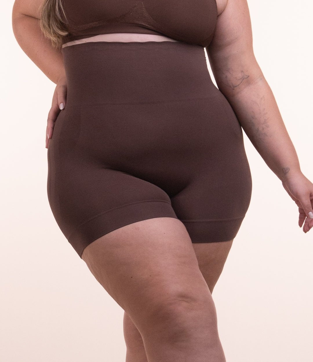 Mid Shaper - Short Moldeador de Cintura Media con Silicona